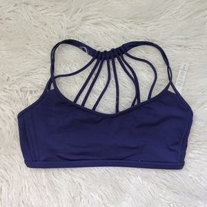 Lululemon Lighten Up Sports Bra sz 8